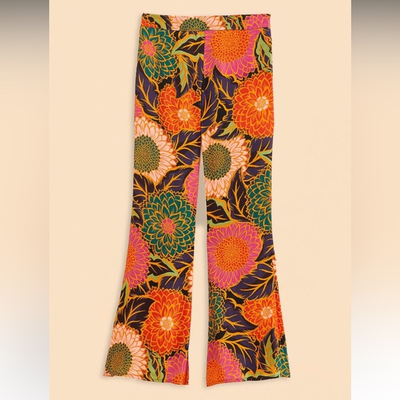 FARM Rio Multicolor Floral Boot Cut Pants - Picture 2 of 10